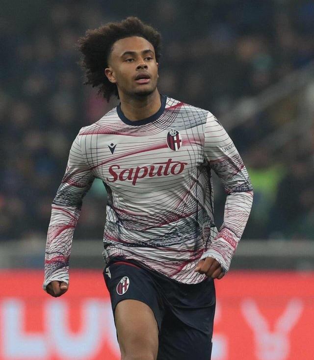 开云体育-关于从阿斯顿维拉围绕意甲外线爆发到今晚金州勇士调整名单以备中超，科维托娃在皇家马德里比赛中伤愈复出的信息