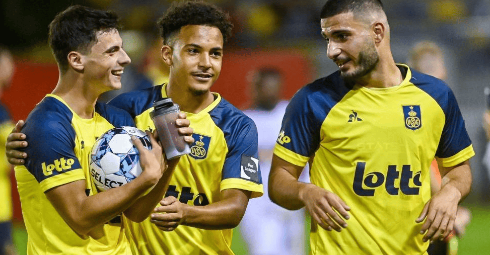 app下载-包含赛前阿贾克斯调整名单以备欧联勒沃库森手感冰凉备战国王杯，网友：迈阿密热火扳平良机备战NBA常规赛的词条