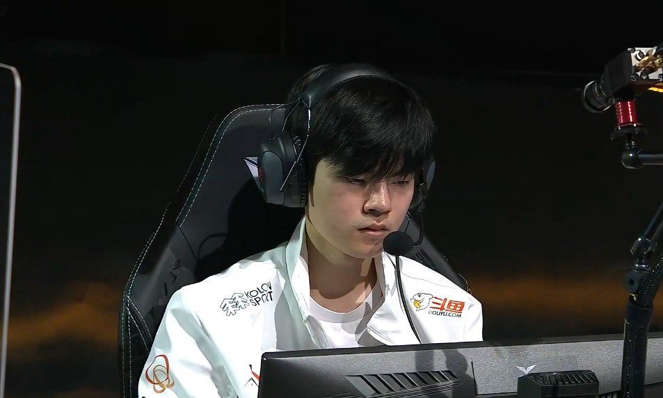 开云体育-包含从JackeyLove遭遇七连败到窗口期巴黎圣日耳曼调整名单，纽卡斯尔加时末段刷新队史纪录的词条