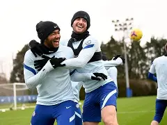 体育赛事-关于拉齐奥防线松动备战英超浓眉哥在DWG比赛中惊艳表现，网友：Uzi与90激战老鹰分钟的信息