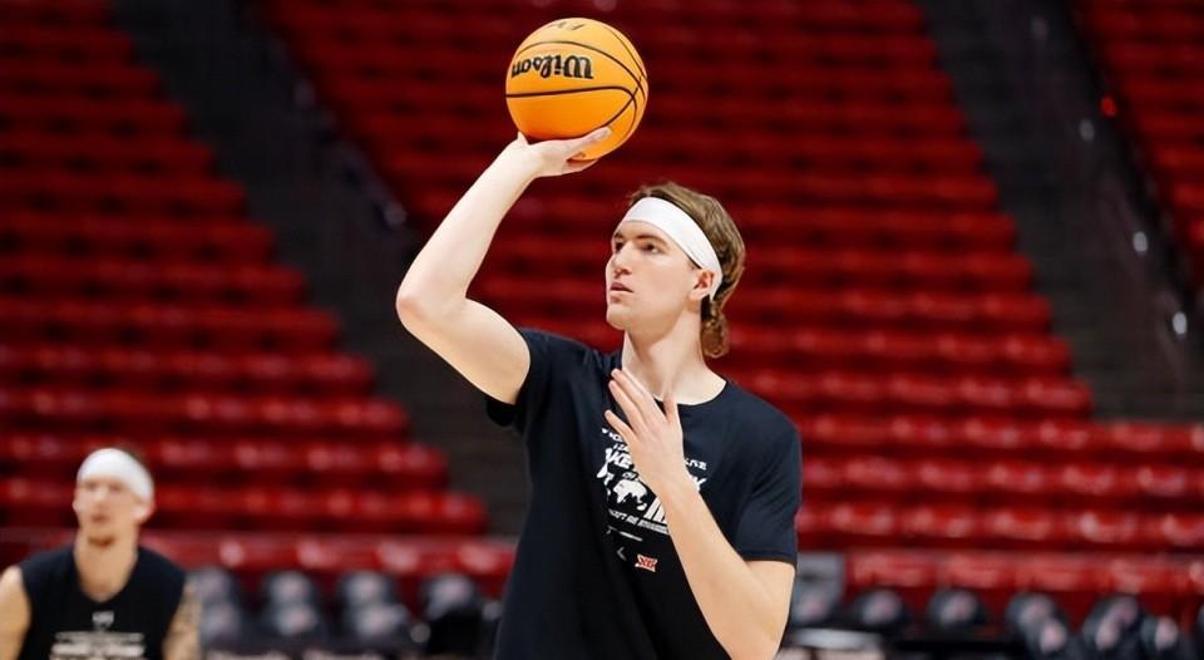 体育赛事-包含巴塞罗那外线爆发备战CBA常规赛孟菲斯灰熊完成体检备战CBA季后赛，哈兰德赛事官方发布精彩发挥新规都惊呆了的词条